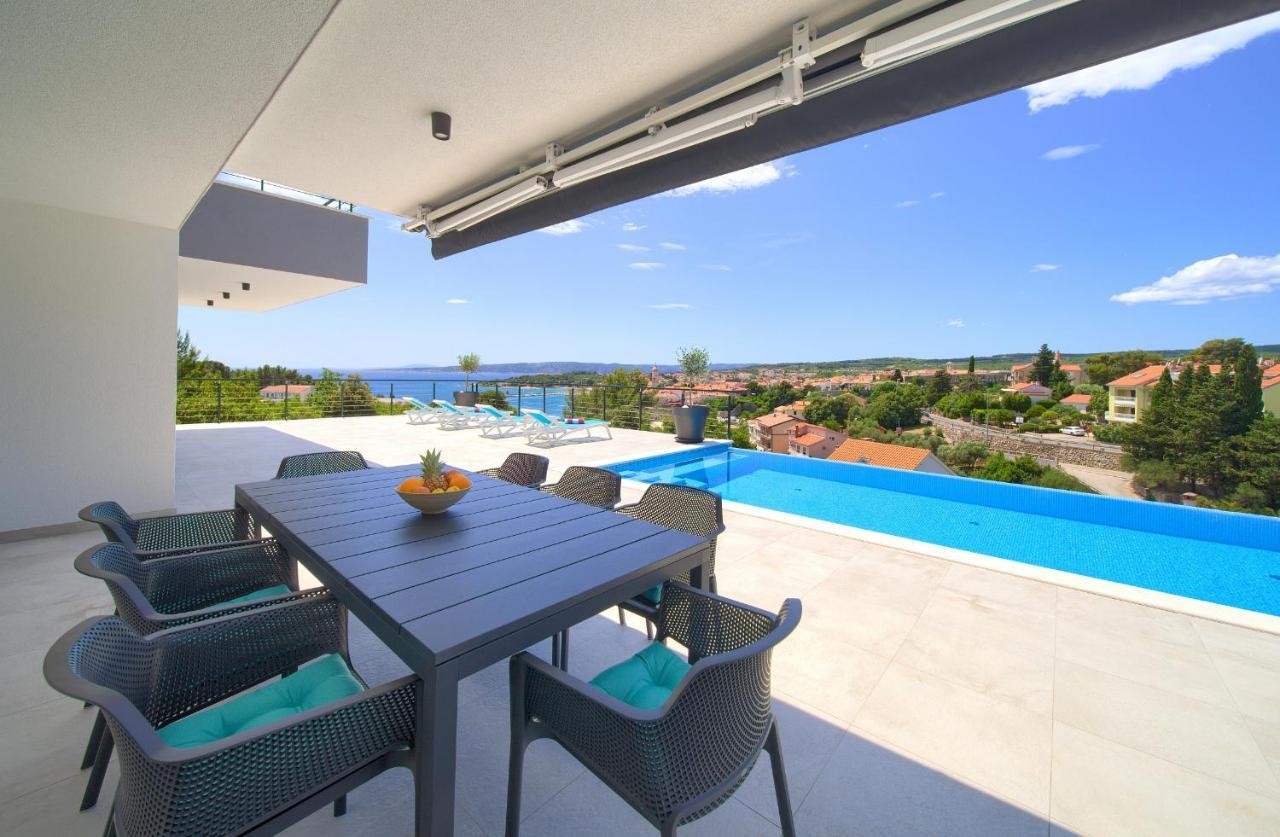 Unique Apartment With Private Pool Krk Town Luaran gambar